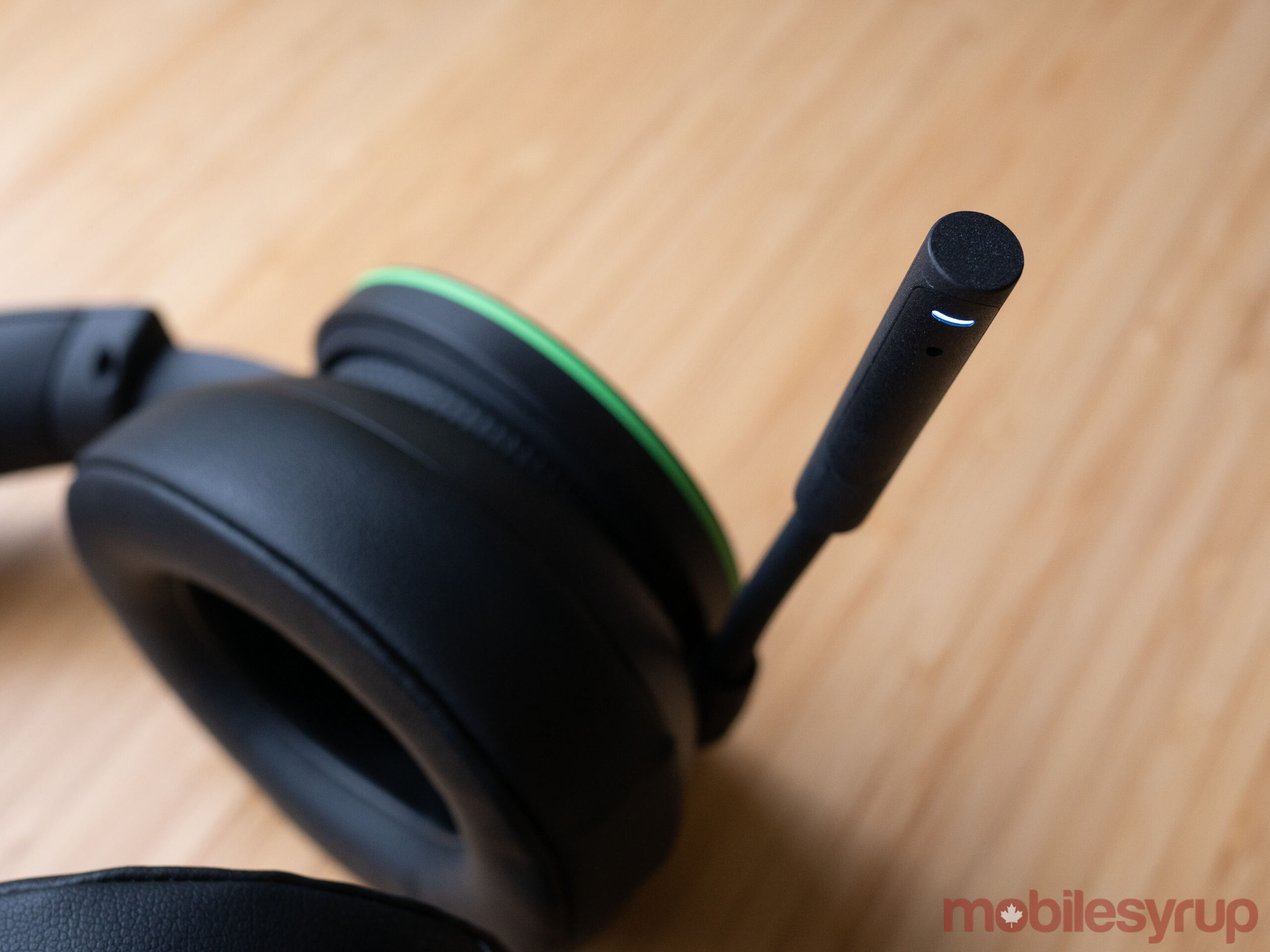 Xbox Wireless Headset mic 